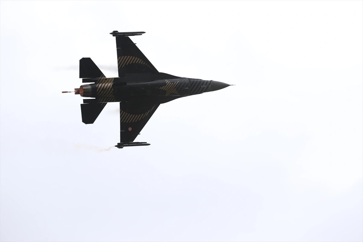 Jet sesi Eskişehir semalarında yankılandı