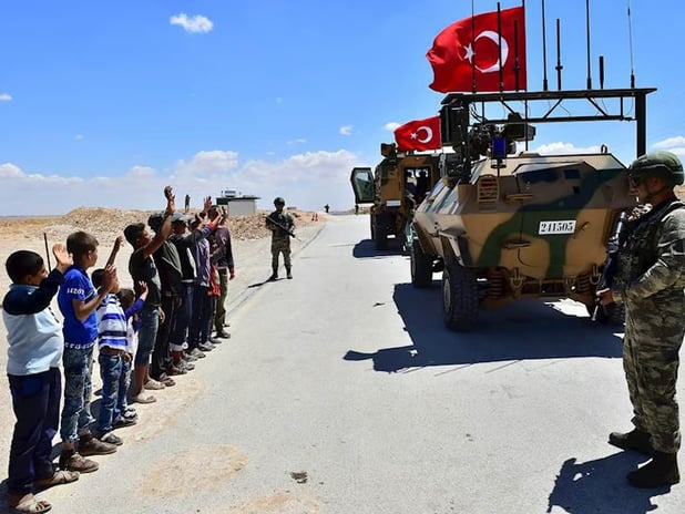 TSK'nın görev süresi 3 yıl daha uzatıldı: Türk askeri neden Irak ve Suriye'de ?