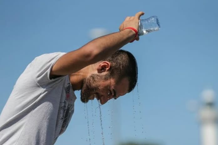 KKTC'de aşırı sıcaklar çalışma saatlerini değiştirdi