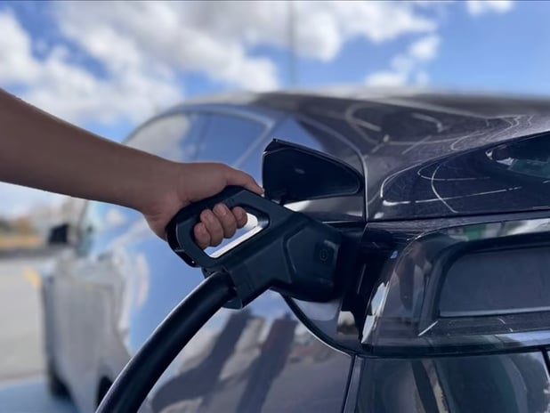 Elektrikli araçta büyük tuzak! "Uzun menzilli" yalanı 300 bin liraya patlıyor! 