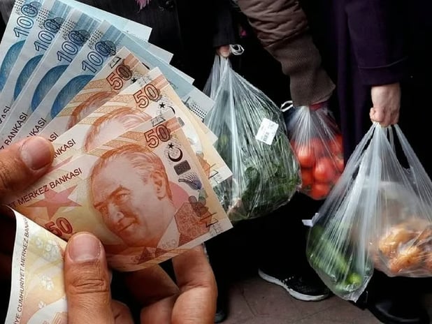 TÜRK-İŞ'e göre açlık sınırı 29.828 TL'ye, yoksulluk sınırı 97.159 TL'ye yükseldi