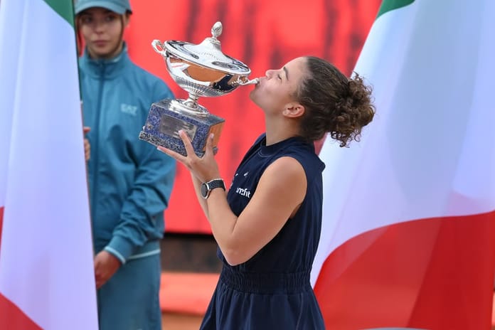 İtalyan tenisçi Paolini, Roma Açık'ta 40 yıllık İtalya şampiyonluğu hasretine son verdi
