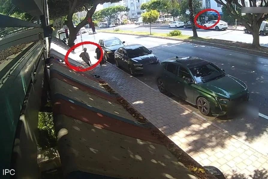 Sinyal kesici cihaz kullanarak hırsızlık yaptılar