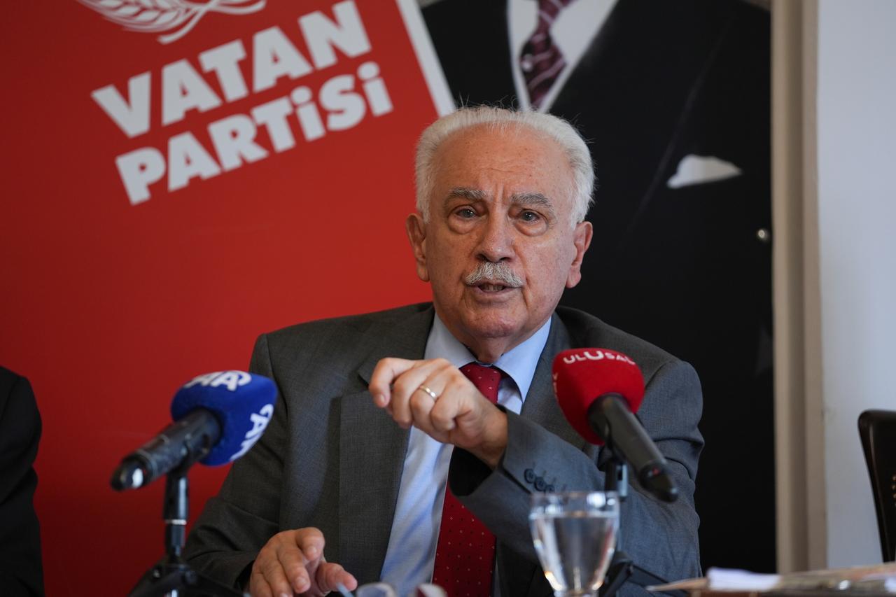 Son Dakika! Doğu Perinçek, Kozinoğlu soruşturmasında ifade verdi