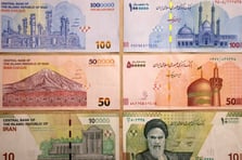 İran Meclisi riyalden dört sıfır atılmasını onayladı