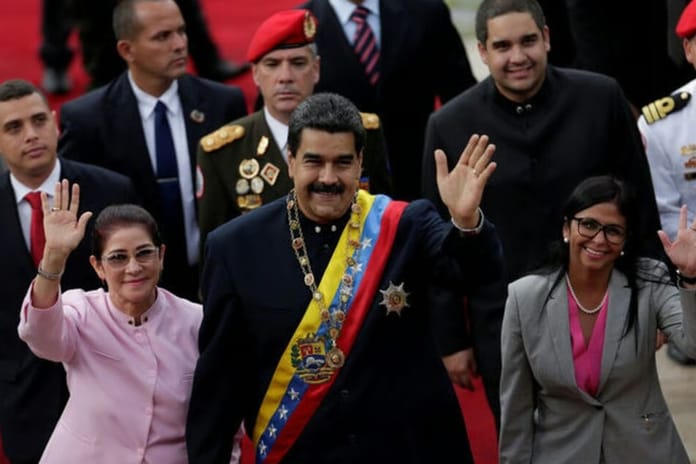 ABD'den Maduro'nun aile üyelerine ve petrol sektörüne yaptırım