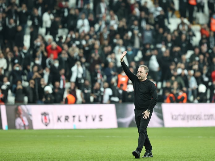 İki kupalı şampiyon yuvasına geri döndü: Beşiktaş, Sergen Yalçın ile anlaşma sağladı