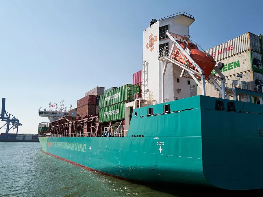 EU Warns Trump’s Tariff Threat Endangers Transatlantic Trade