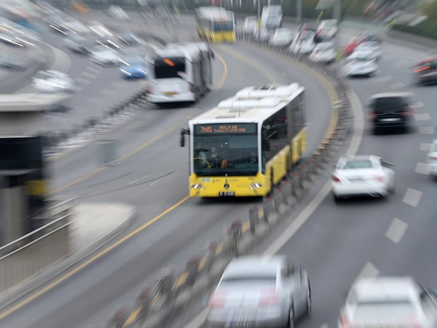 Metrobüs kazası mı oldu, hangi durakta? 21 Ekim metrobüs kazası mı var, ölü-yaralı var mı?