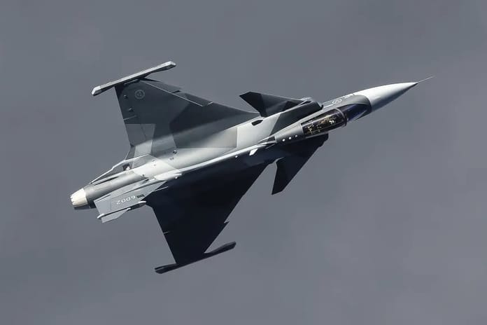 Kanada, F-35 görüşmeleri sürerken Gripen E seçeneğini masaya koydu