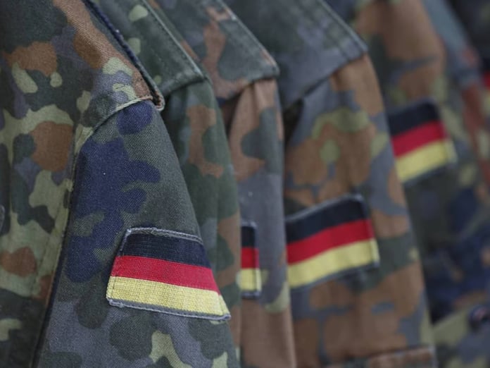 Almanya Başbakanı Merz'den zorunlu askerlik açıklaması