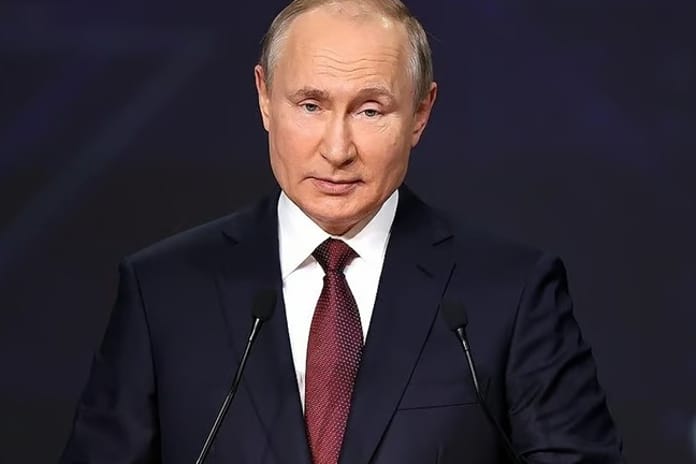 Putin’den Zelenskiy’e davet: Moskova’da görüşmeye hazırım