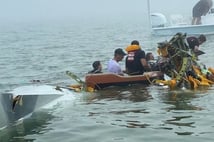 Meksika uçağı Texas açıklarında düştü: 5 ölü