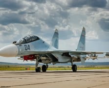 Rusya'dan Belarus'a yeni Su-30 savaş uçağı teslimatı