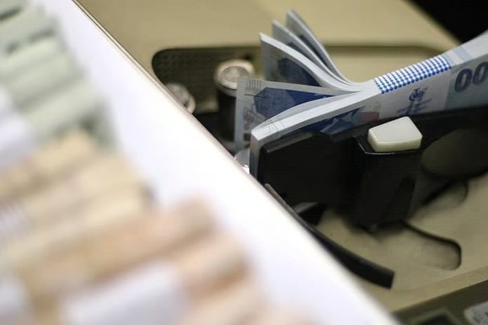 Hazine'den ihracatçılara destek: Finansman limitleri ikiye katlandı!