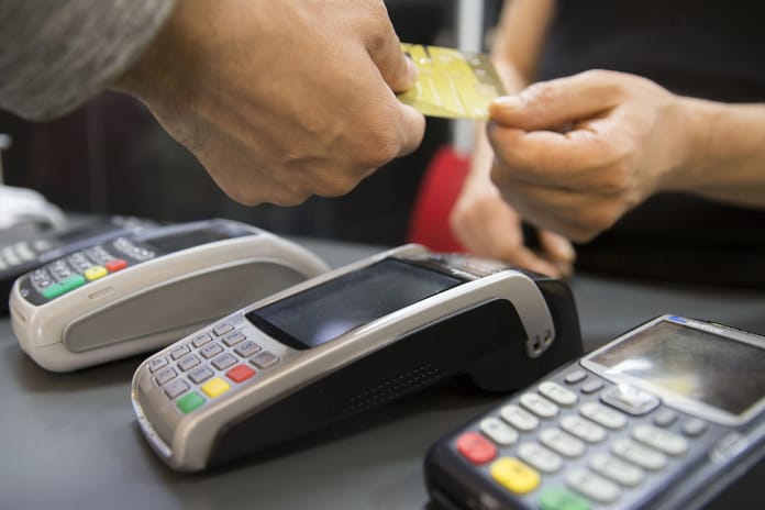 Dolandırıcılığa karşı yeni önlem: 22.00-06.00 arası kimliksiz avans yok!