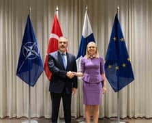 Dışişleri Bakanı Fidan Finlandiyalı mevkidaşı Valtonen ile görüştü