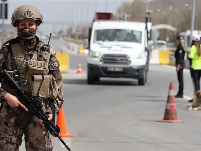 Şile'de polise başörtüsü hakareti