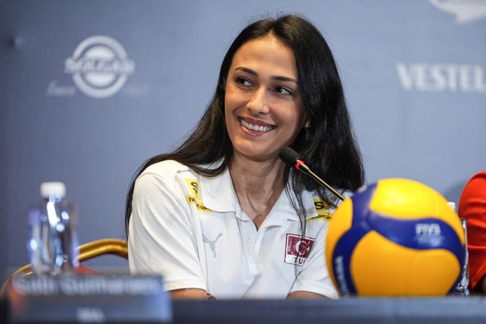 "Seyirci karşısına çıkmak heyecan verici"