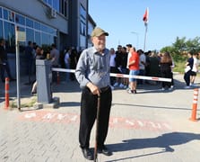 İşte YKS'nin 81 yaşındaki en yaşlı adayı! 'Filozof hurdacı' lakaplı Şevki amca