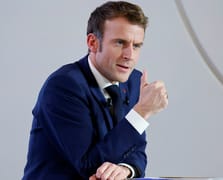 Macron'dan Avrupa için nükleer caydırıcılık hamlesi