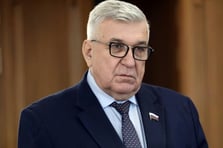 Rusya'da skandal: Ölü milletvekiline oy kullandırdılar