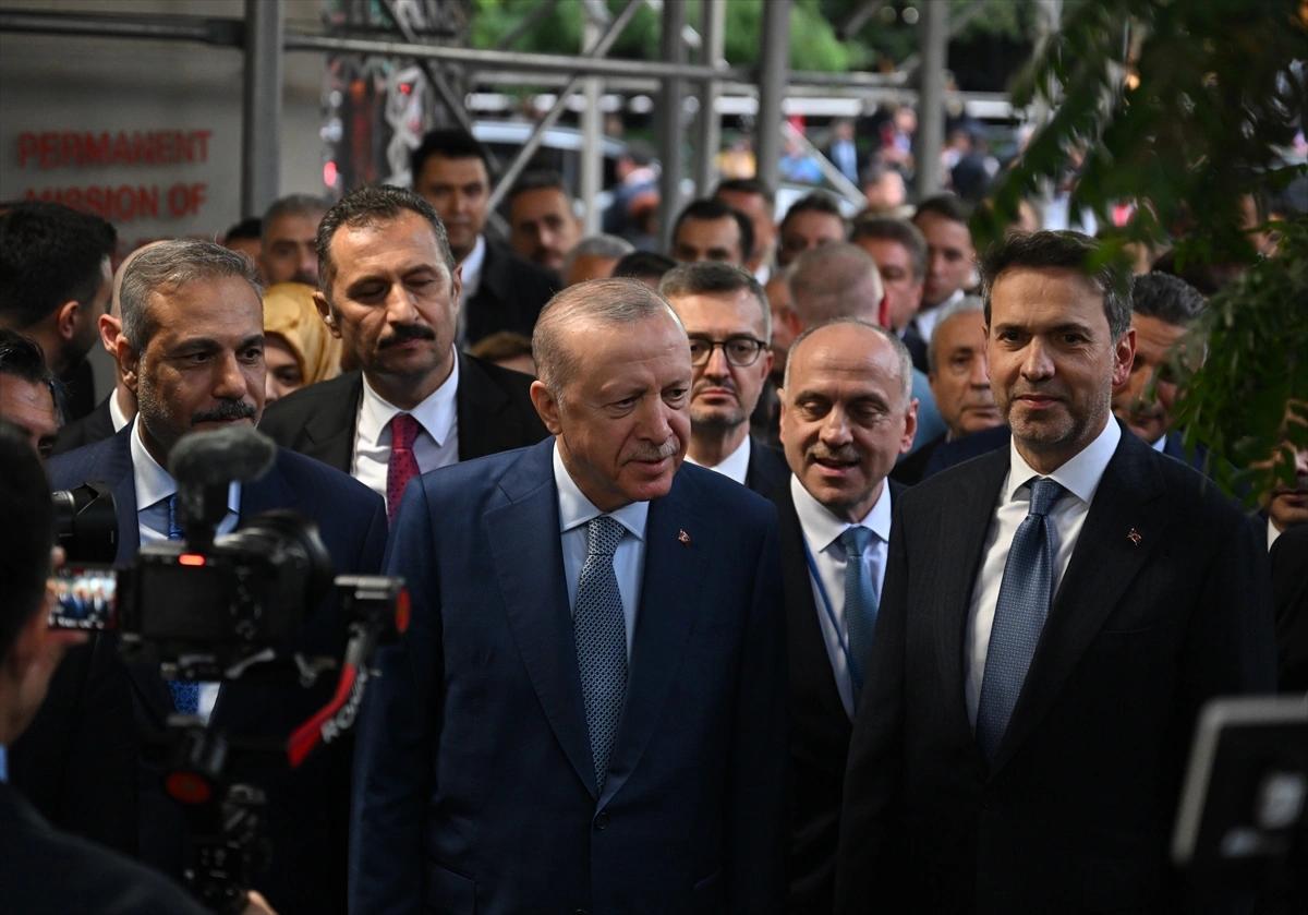 AA-20260920-42527104-42527097-CUMHURBASKANI_ERDOGAN_BM_81_GENEL_KURULUNA_KATILMAK_UZERE_ABDYE_GELDI.webp