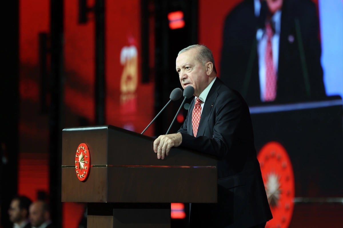 Cumhurbaşkanı Erdoğan'dan 103. yıl mesajı: Kurucu iradenin kararlılığıyla yolumuza devam ediyoruz