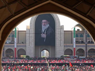 Iran Sends Quranic Messages to Neighbors at Khamenei Funeral