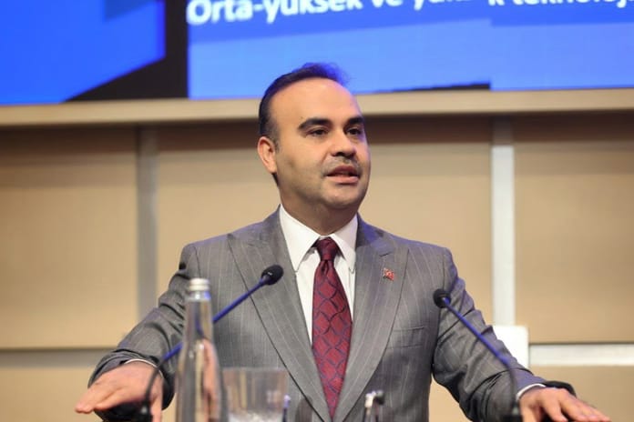 Bakan Kacır, Baykar ile Leonardo şirketlerinin ortaklık adımını değerlendirdi
