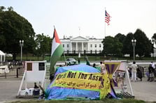 Trump'ın emriyle 44 yıllık barış nöbeti sonlandırıldı