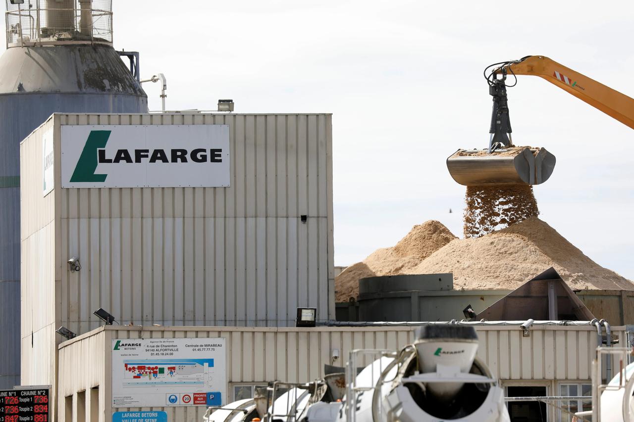 DEAŞ'ı finanse eden Lafarge yargı önünde