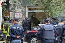 İtalya'nın Napoli kentinde banka soygununda rehine krizi