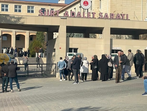 Siirt merkezli rüşvet operasyonu: Pozitif uyuşturucu testlerini parayla değiştirdiler