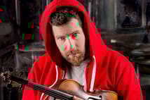 Google’ın yapay zeka hatası Kanadalı müzisyeni suçlu ilan ederek kariyerini sarstı