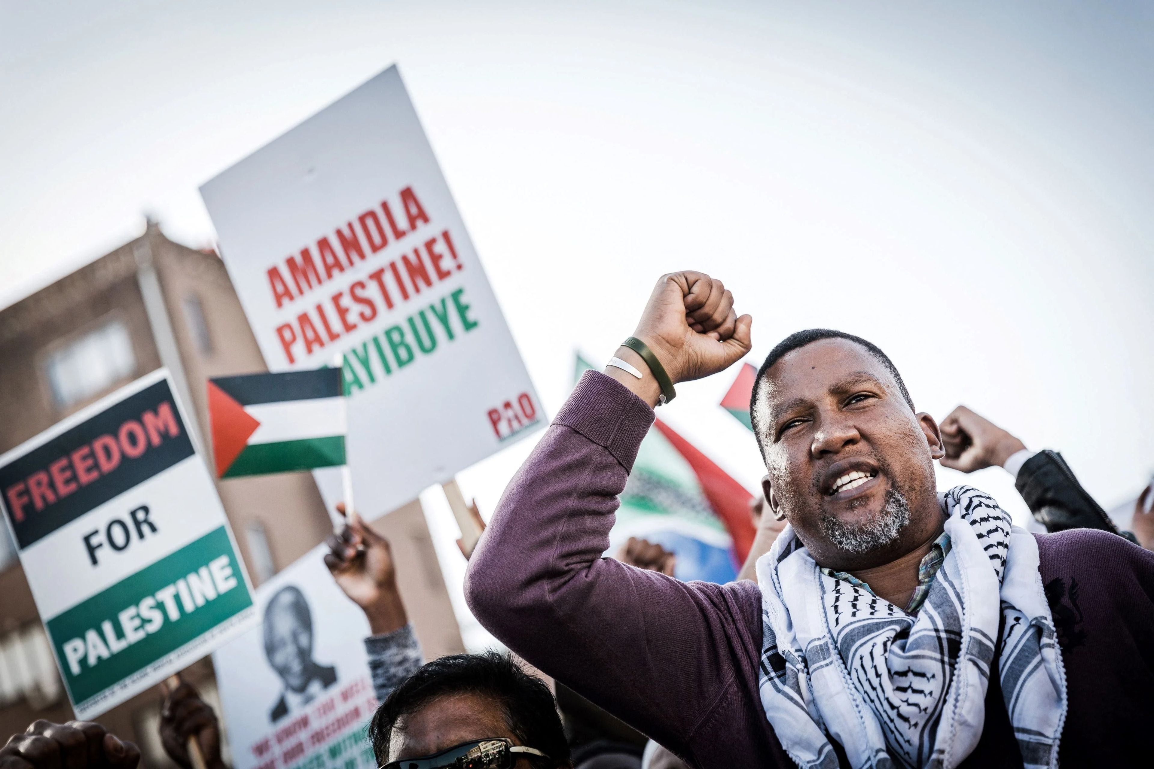 Mandela’nın torunu Gazze filosunda alıkonuldu