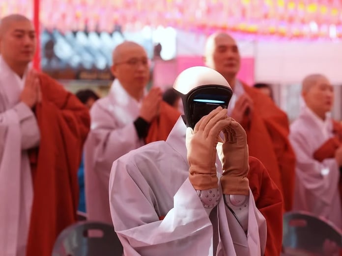 Güney Kore’de ilk robot keşiş göreve başladı