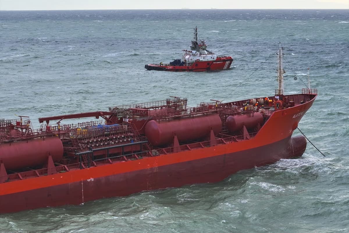 İki tankerden biri kurtarıldı: Ekipler harekete geçti 