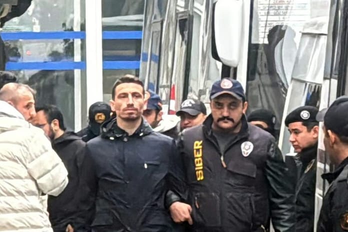 Mert Hakan Yandaş neden tutuklandı? Fenerbahçeli futbolcu Mert Hakan Yandaş'ın suçu ne?