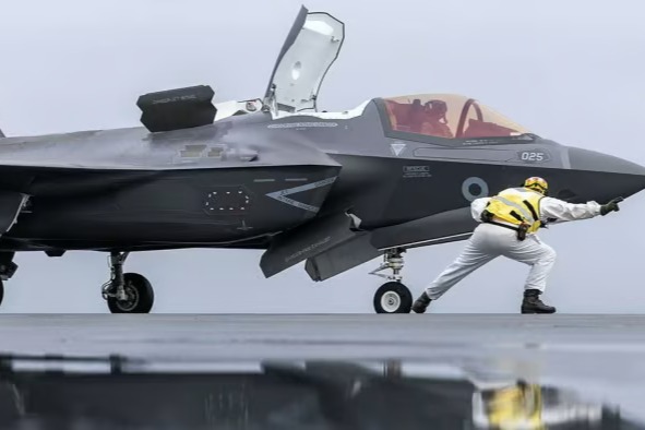 UK F-35 Fleet Faces Delays, Staffing Shortages