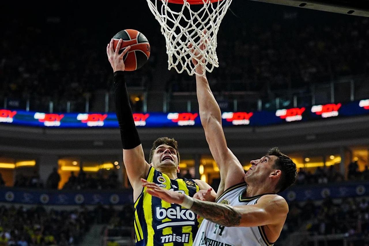 Euroleague’de normal sezon tamamlandı: Fenerbahçe play-off’ta, Efes veda etti