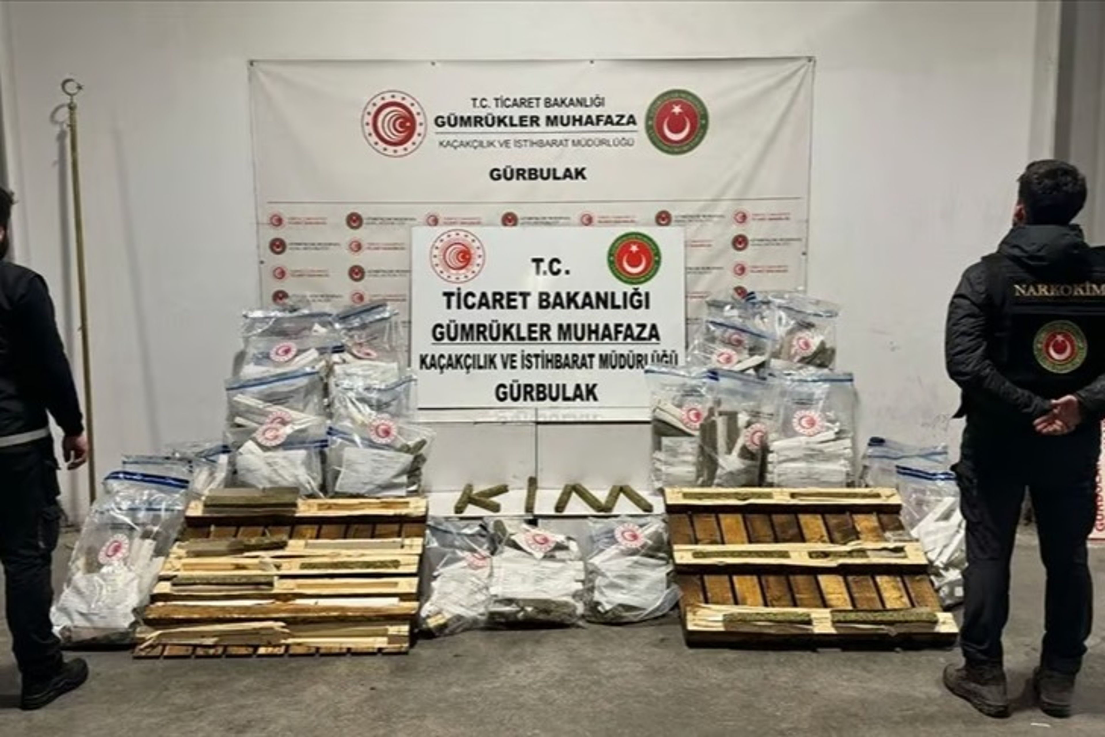 Türkiye genelinde dev operasyonlar: Teröre ve zehir tacirlerine ağır darbe vuruldu