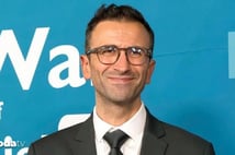 Kiel’de Türk Belediye Başkanı Samet Yılmaz göreve başladı