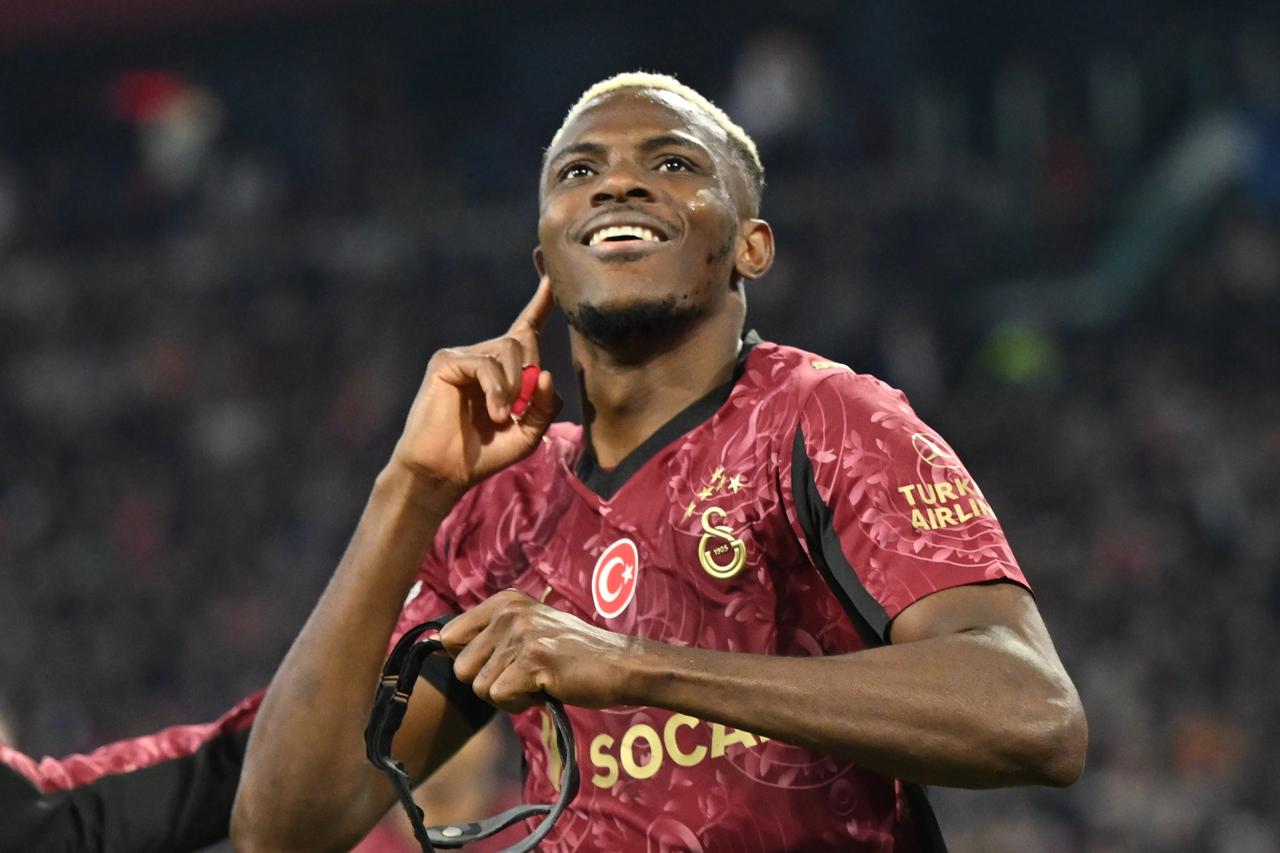 Victor Osimhen 2025 yılına damga vurdu: Messi’yi maç sayısıyla saf dışı bıraktı!