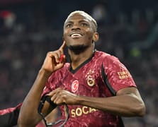 Victor Osimhen 2025 yılına damga vurdu: Messi’yi maç sayısıyla saf dışı bıraktı!