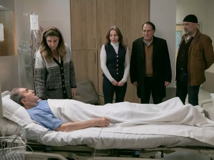 Arka Sokaklar son bölüm full izle | Kanal D ile Arka Sokaklar 736. bölüm izle | Rıza Baba uyanacak mı?