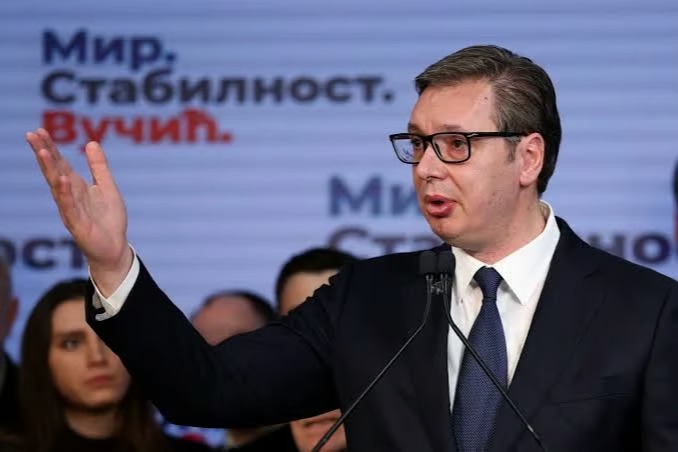 Vucic'ten seçim açıklaması: Kaybetsek de ülkede kalacağım