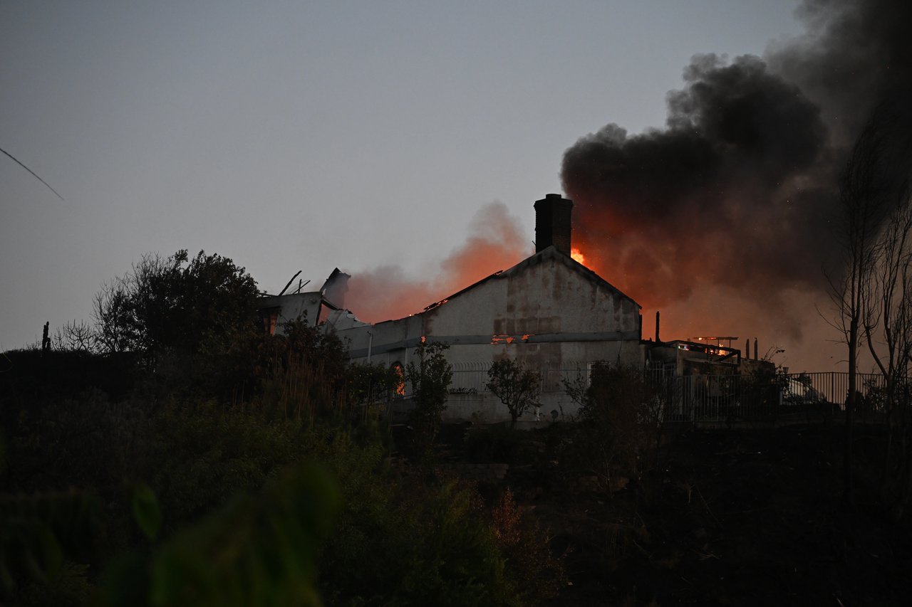ABD'de orman yangını: Alevler evlere sıçradı