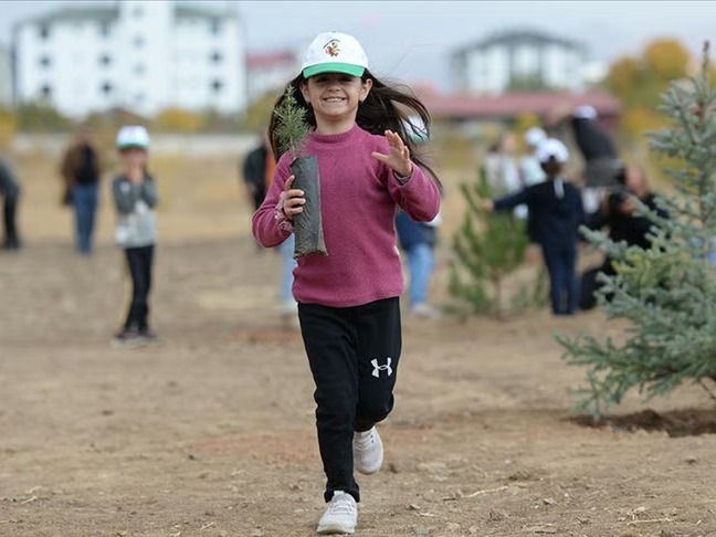 Tarım ve Orman Bakanlığı, her ay farklı temalarla öğrencileri doğayla buluşturacak