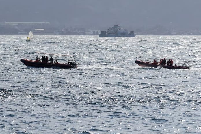 Endonezya'da facia: 65 kişiyi taşıyan feribot battı